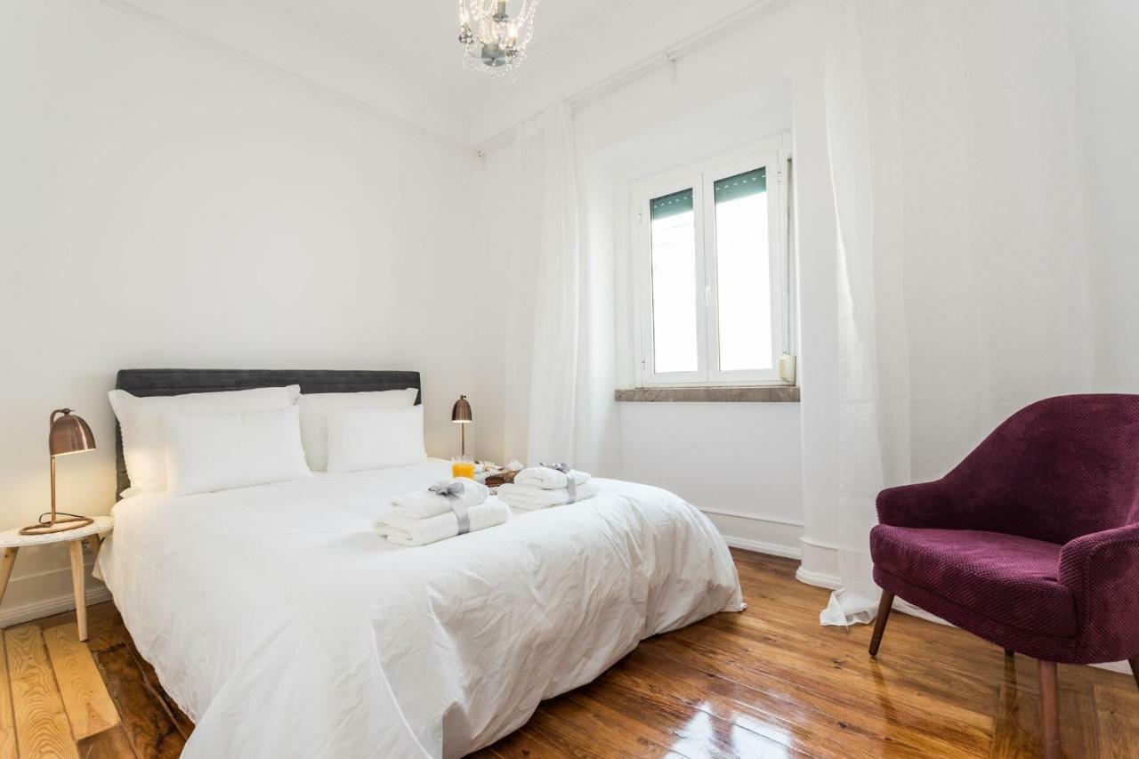 6 Clouds Apartment Lisbona Esterno foto